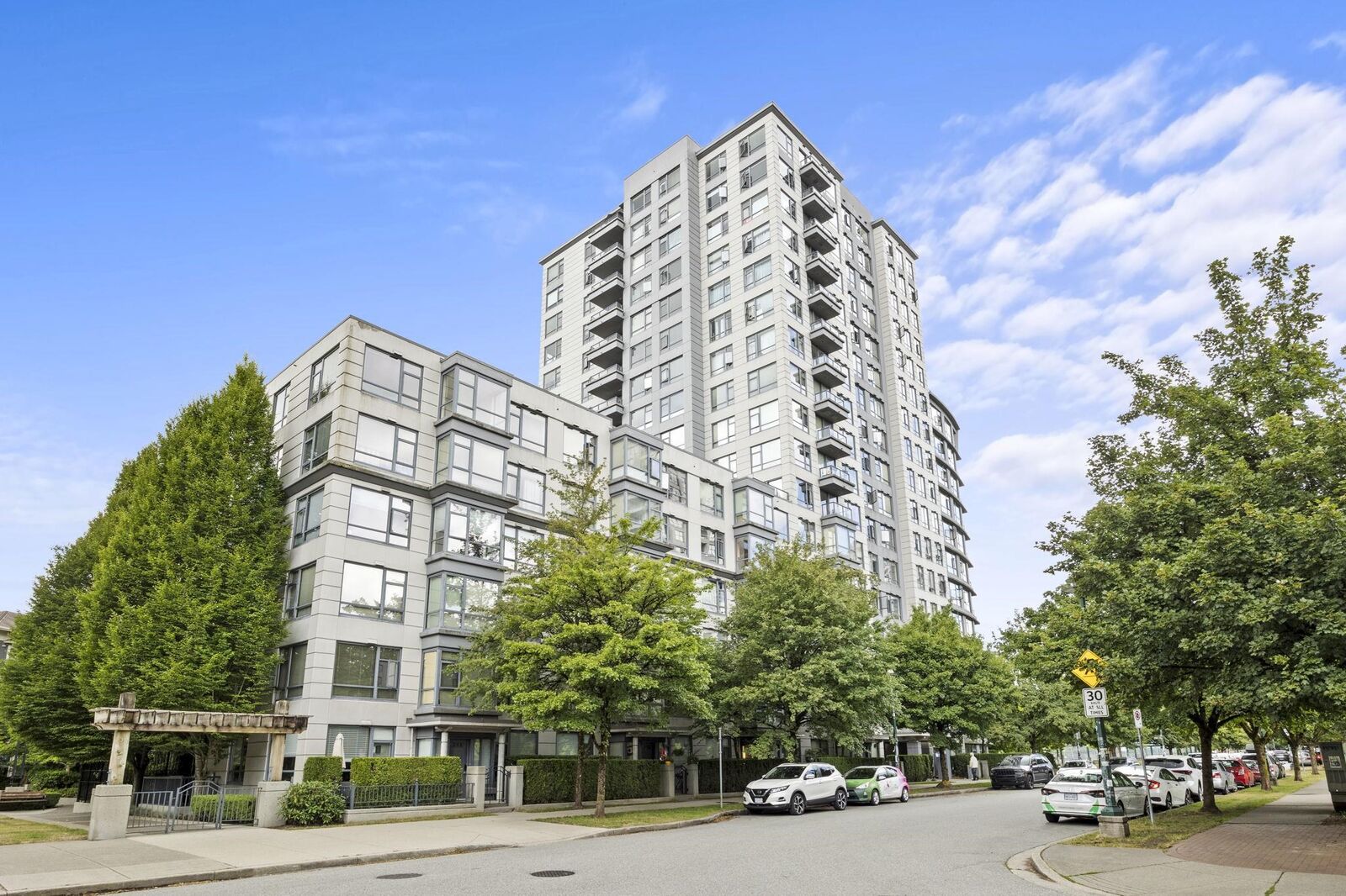 Property Photo:  3520 Crowley Drive 1409  BC V5R 6G9 