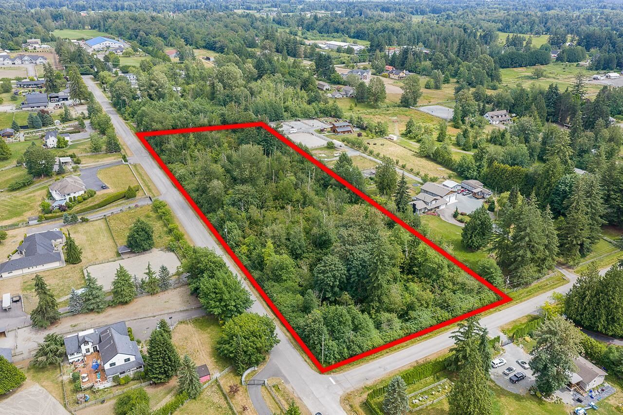 Property Photo: 12 Avenue Lt.10 BC V2Z 2Y2