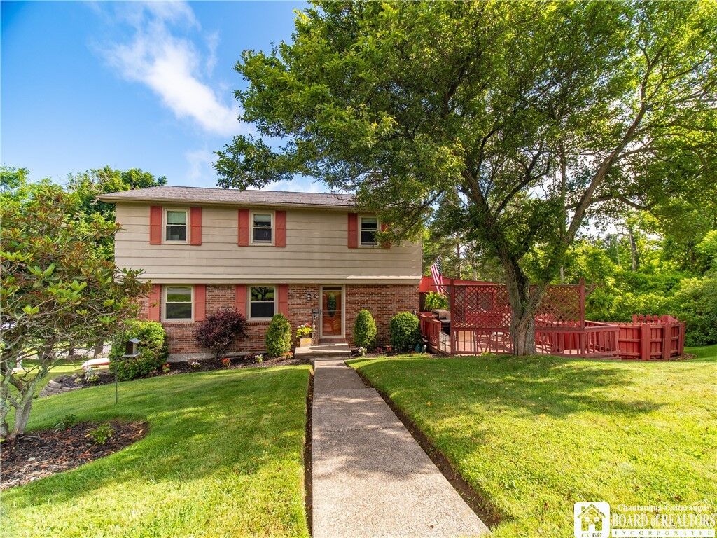 Property Photo:  9 Winding Way  NY 14750 