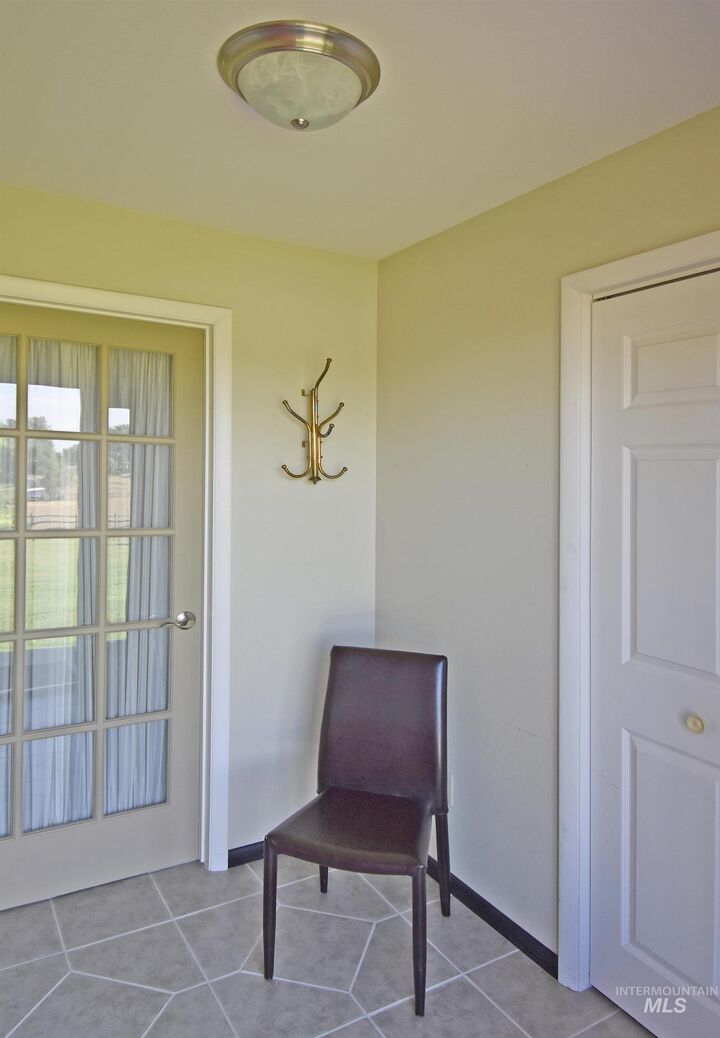 Property Photo:  1021 Grelle Avenue  ID 83501 