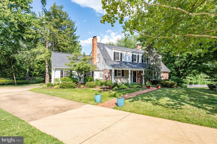 Property Photo:  9005 Chickawane Court  VA 22309 