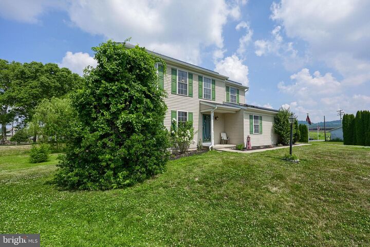 Property Photo: 4098 Willow Lane PA 17512