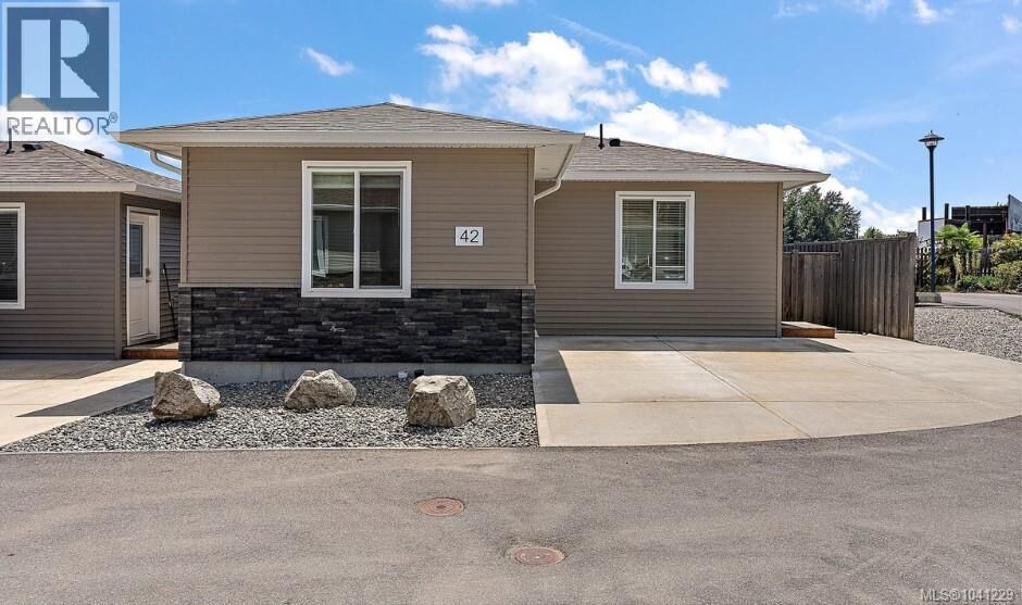 Property Photo:  7650 Qwuc Chus Lane 42  BC V8M 0B4 