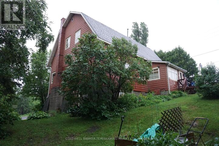 Property Photo:  102 Galena Street  ON P0J 1C0 