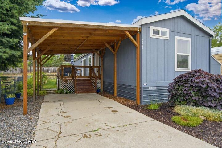 Property Photo: 2171 W Windermere Ave ID 83815
