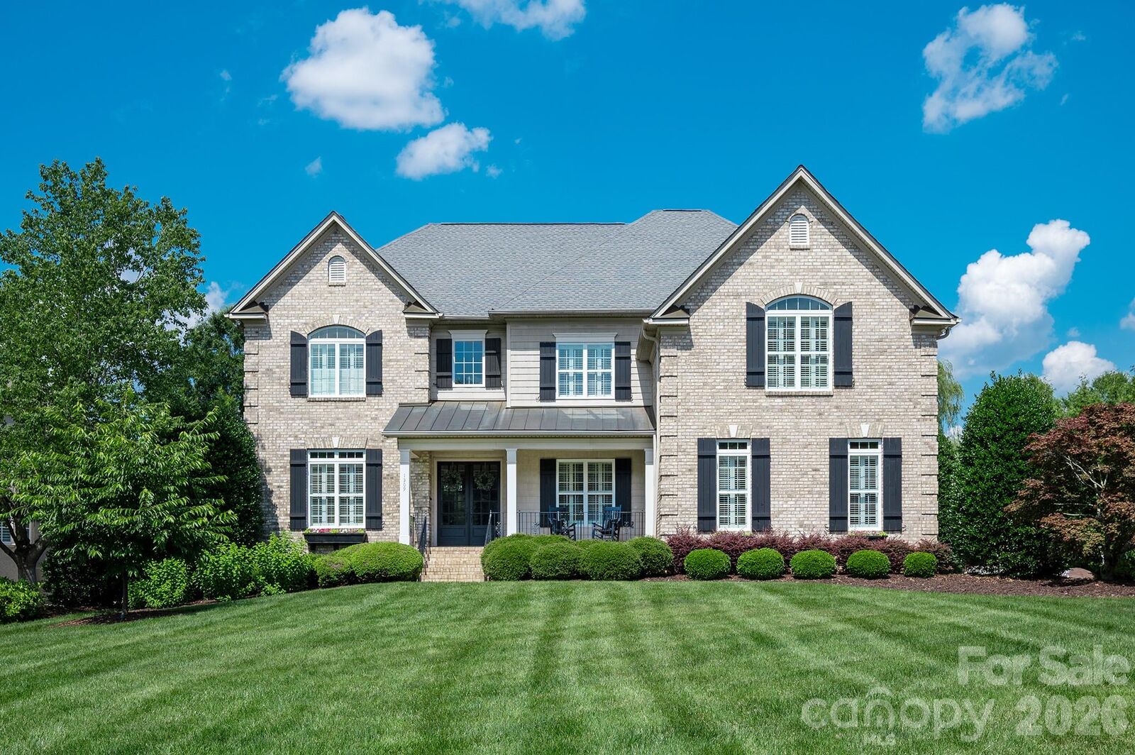 Property Photo: 1309 Venetian Way Drive NC 28173