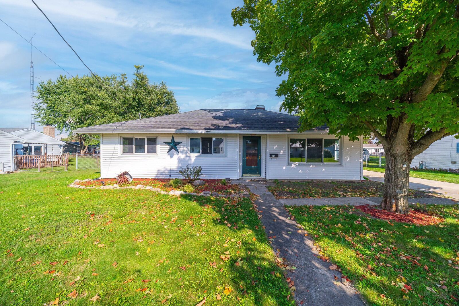 Property Photo: 72 E George Street OH 43344