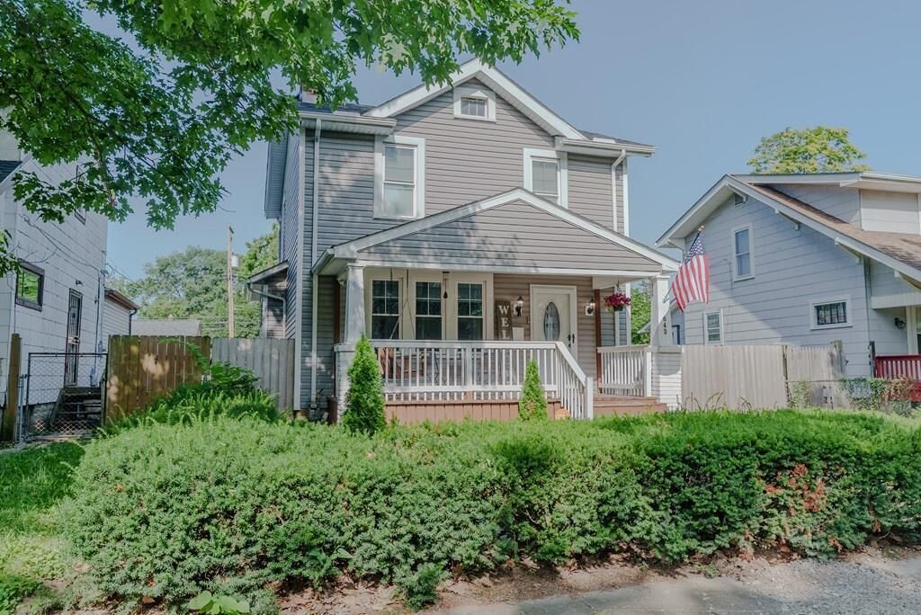 Property Photo: 643 S Wayne Avenue OH 43204