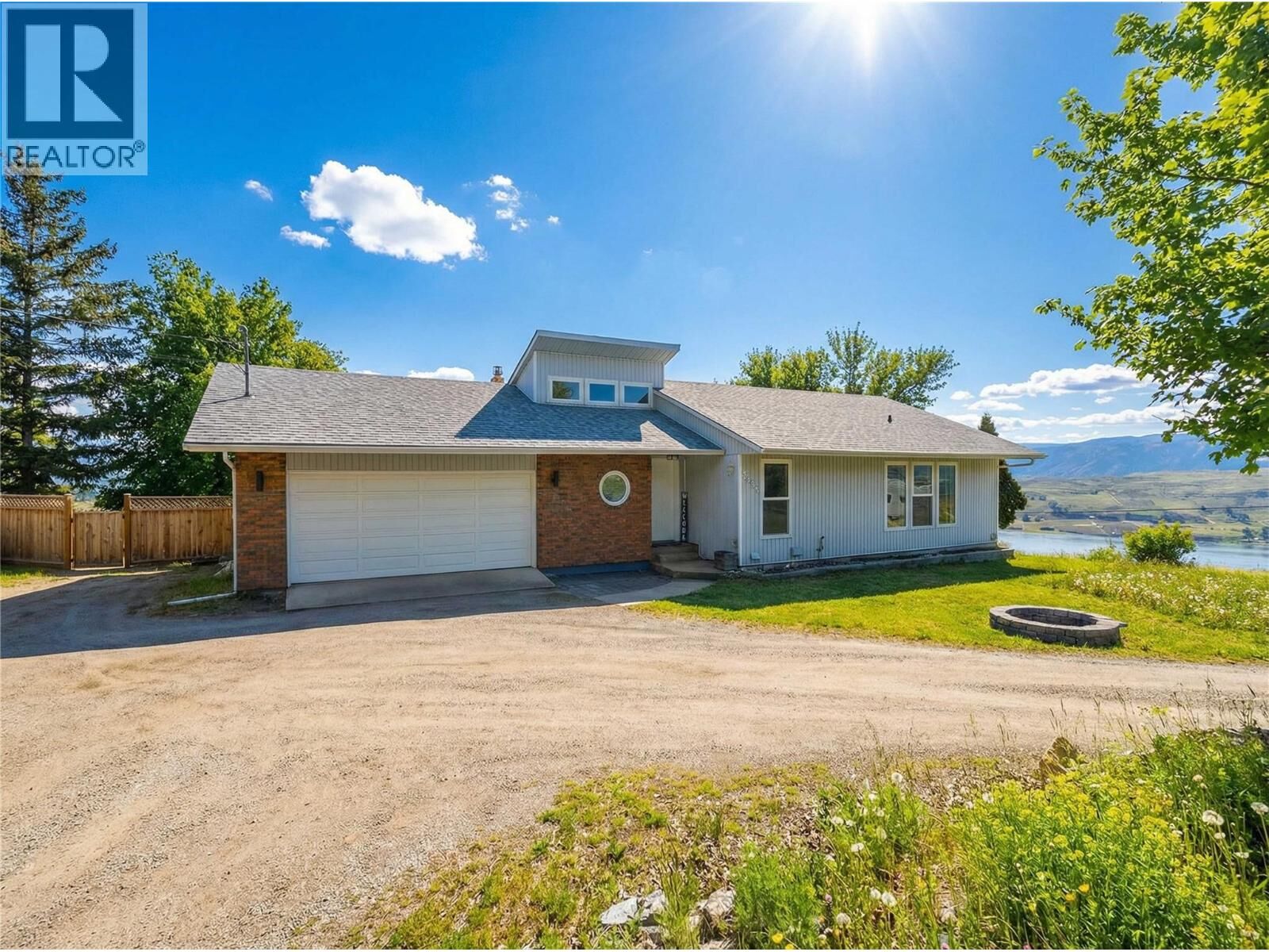 Property Photo: 7292 Mountridge Road BC V1B 3S8