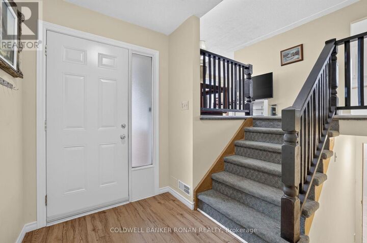 Property Photo: 22 Roehampton Avenue ON L2M 7R7