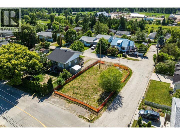 520 8th Avenue South — photo 1