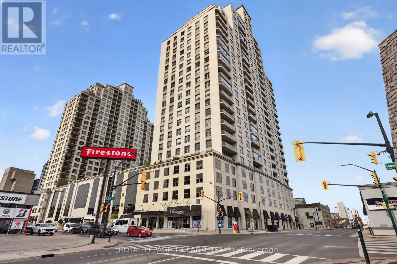 Property Photo: 330 Ridout Street North 801 ON N6C 3Z3
