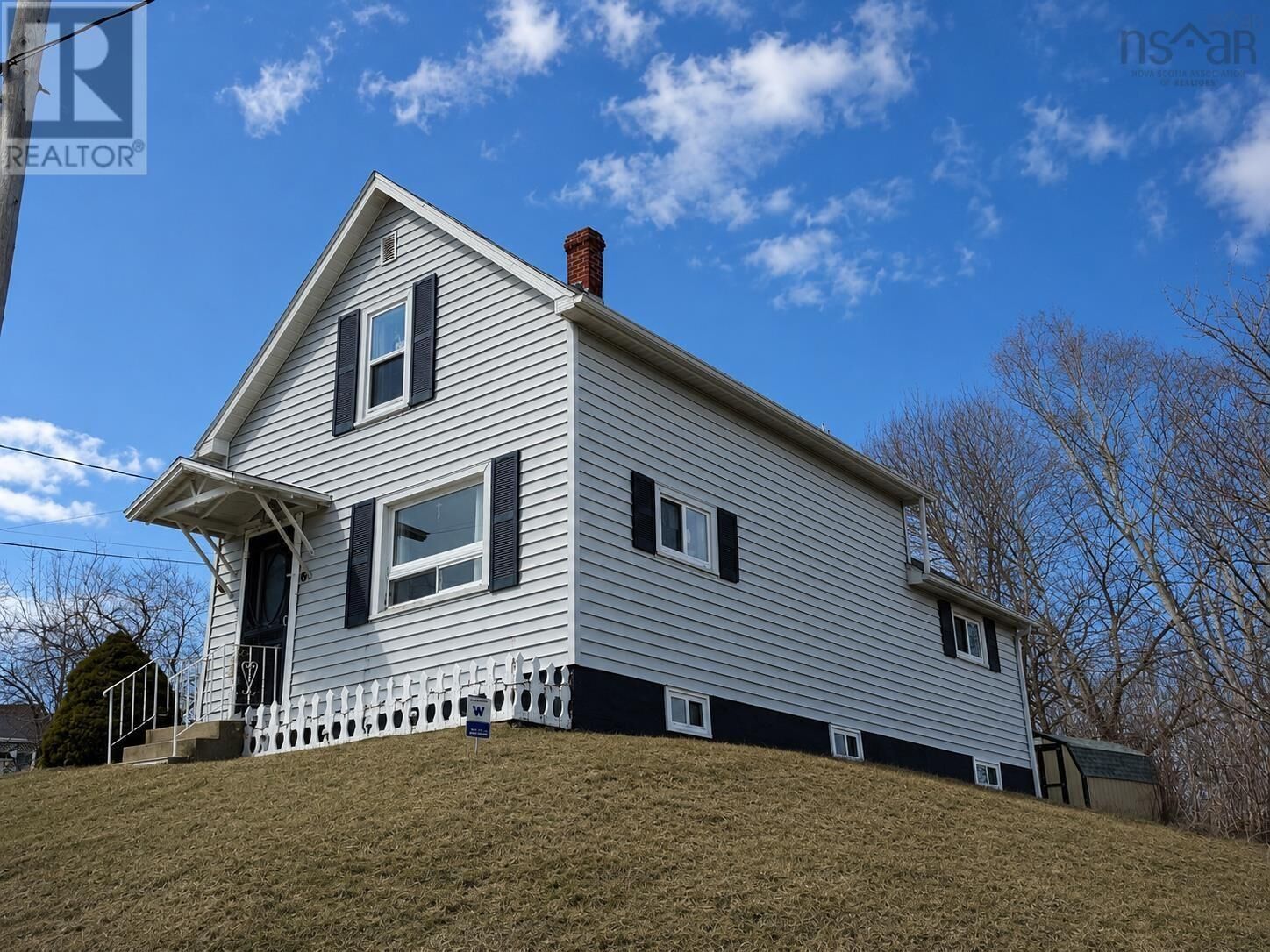 Property Photo:  6 Chestnut Street  NS B0K 1X0 
