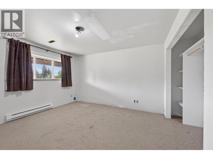 Property Photo: 6391 Houseman Road BC V0K 1G0