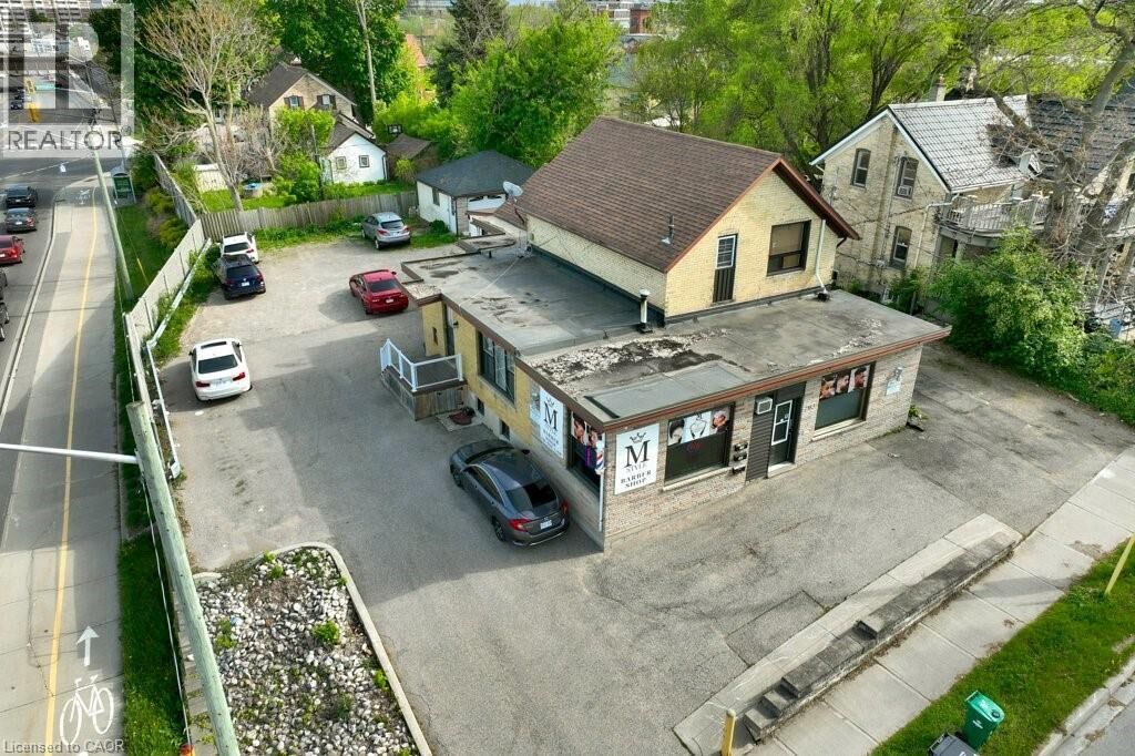 Property Photo:  183 Louisa Street  ON N2H 5M4 