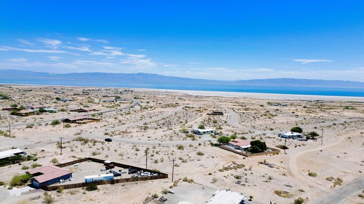 Property Photo:  2503 Redondo Avenue  CA 92274 