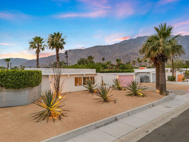 Property Photo:  483 E Francis Drive  CA 92262 