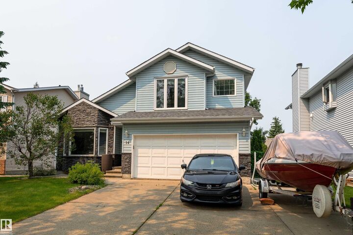 Property Photo:  14 Durand Place  AB T8N 5L6 