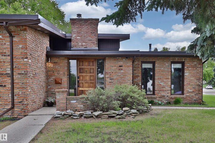 Property Photo: 103 Evergreen Crescent AB T9A 2C9