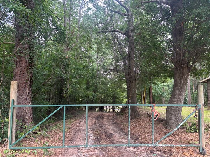 Property Photo:  228 Broad Street  GA 31803 