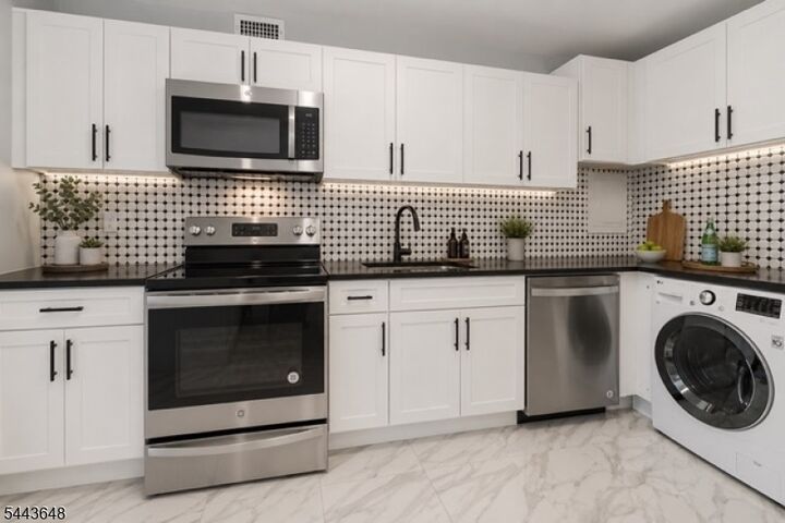 Property Photo:  1 Claridge Dr 114  NJ 07044 
