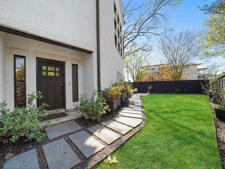 Property Photo:  1231 Jackson Boulevard  TX 77006 