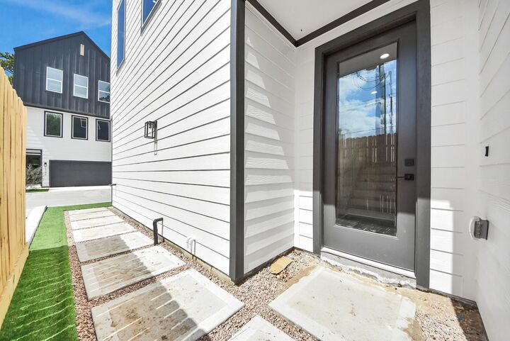 Property Photo:  5309 Kindred Garden Lane  TX 77091 