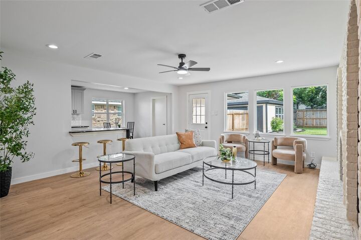 Property Photo:  6114 Valkeith Drive  TX 77096 
