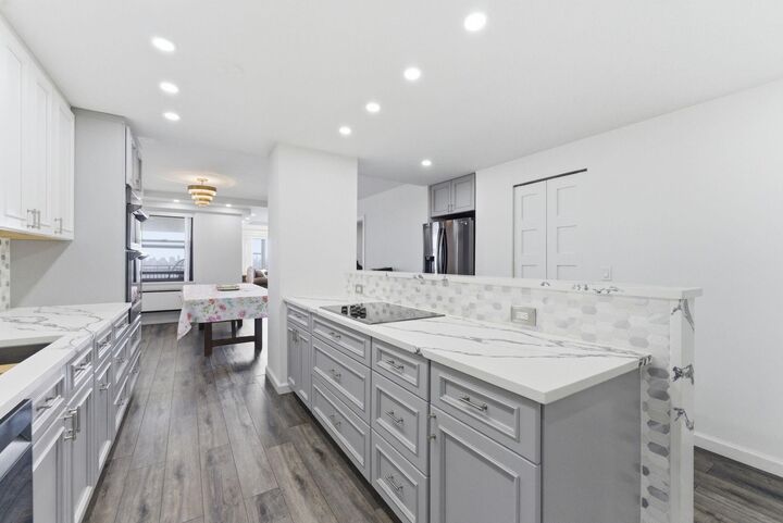 Property Photo: 7855 Boulevard 17I NJ 07047