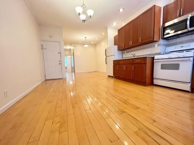 Property Photo:  278 2nd St 7 (4R)  NJ 07302 