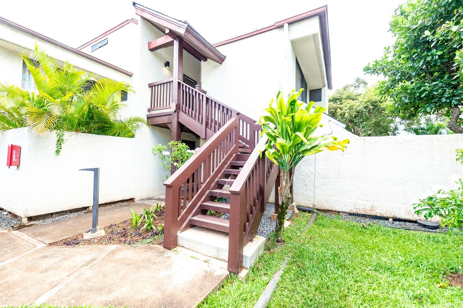 Property Photo:  46-130 Kiowai Street 2727  HI 96744 