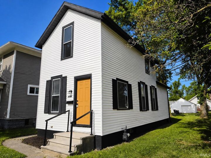 Property Photo:  4102 Warsaw Street  IN 46806-1800 