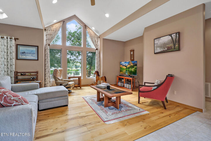 Property Photo: 114 Knollwood Lane TN 38558