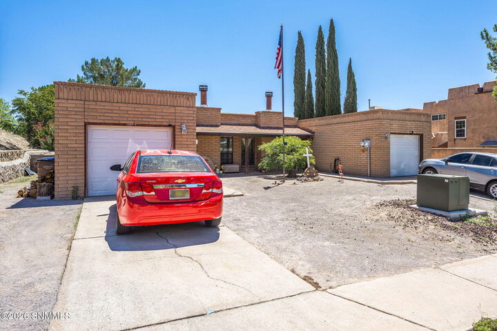 Property Photo:  955 Executive Place Apt A  NM 88011 