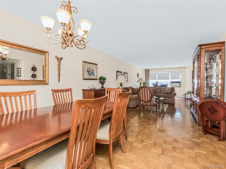 Property Photo:  3530 Henry Hudson Parkway E 5B  NY 10463 