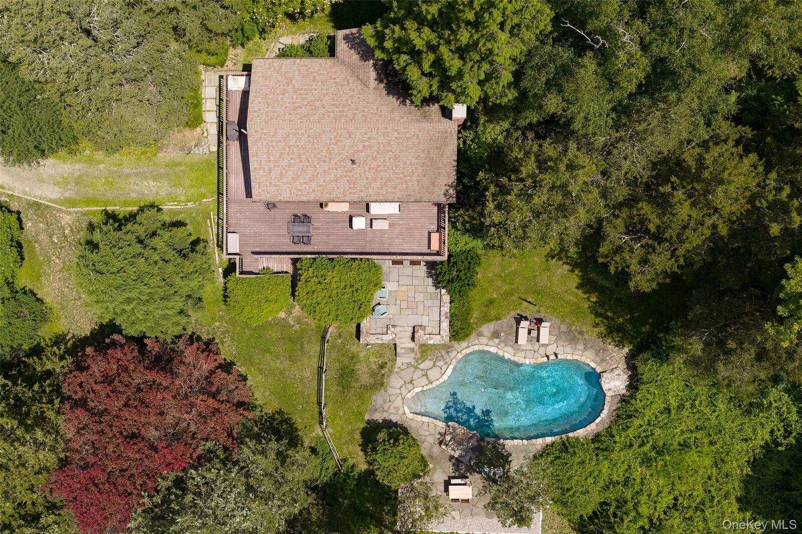 Property Photo:  15 Horseshoe Lane  NY 12546 