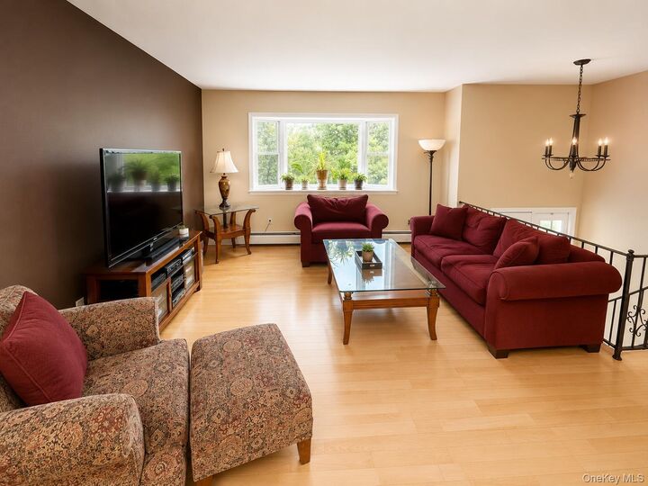 Property Photo:  7 Twin Court  NY 10965 
