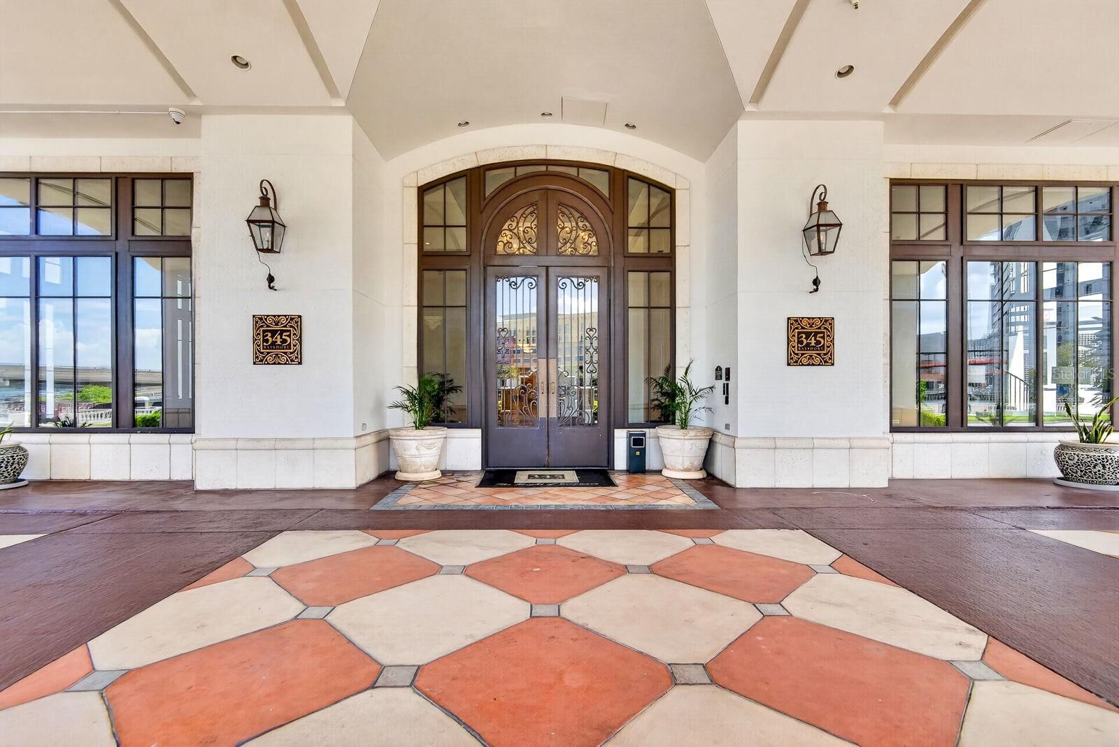 Property Photo:  345 Bayshore Boulevard 403  FL 33606 