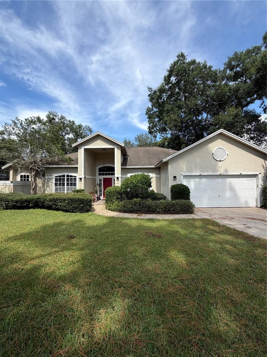 Property Photo: 2435 Sweetwater Country Club Place Drive FL 32712