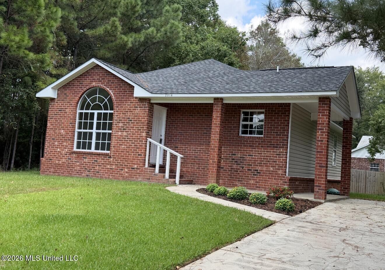 Property Photo: 2516 Beachview Drive MS 39564