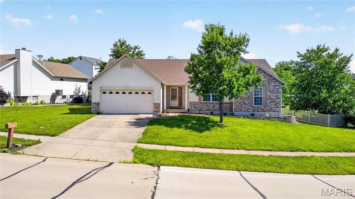 Property Photo:  1359 Sunview Drive  MO 63366 