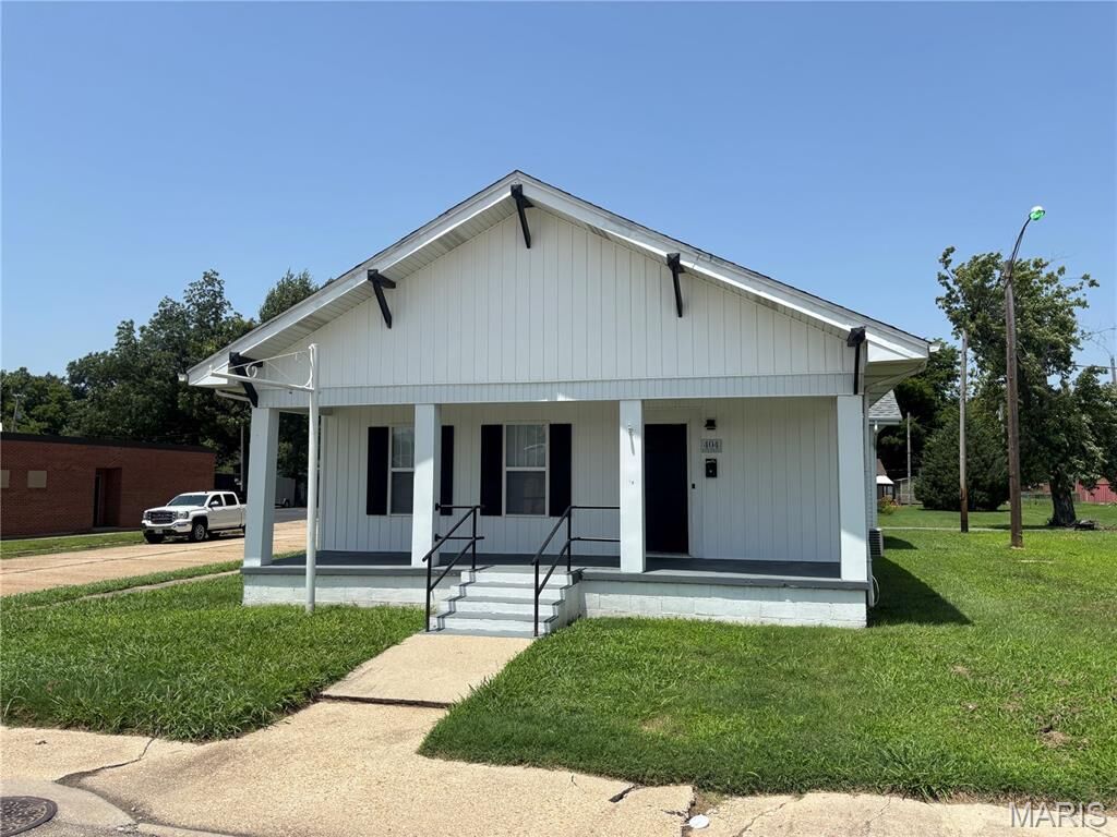 Property Photo:  404 E Center Street  MO 63801 