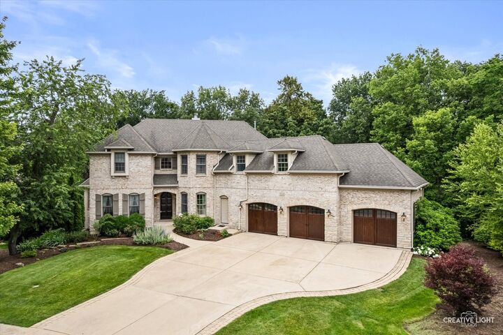 Property Photo:  753 Fir Court  IL 60560 