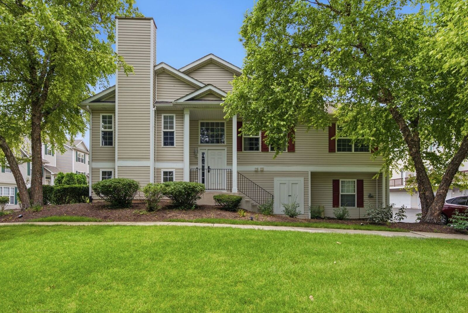 Property Photo:  2248 Graystone Drive 2248  IL 60431 