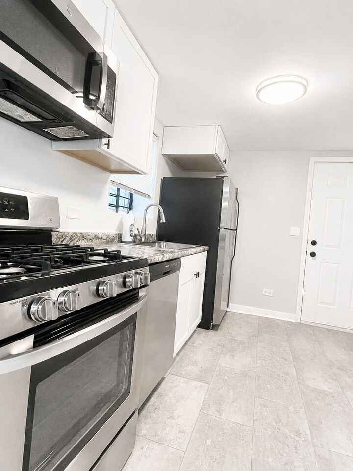Property Photo: 1249 S Kolin Avenue Grdn IL 60623