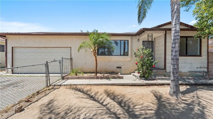 Property Photo: 19026 Grove Place CA 92316