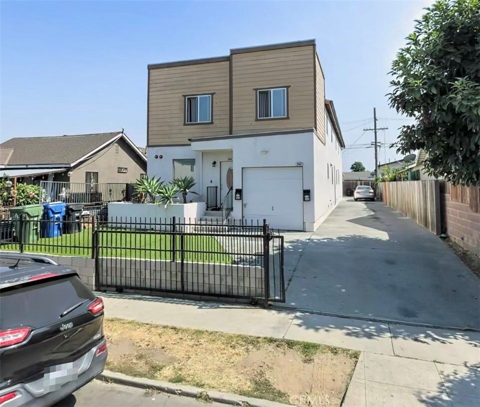Property Photo:  342 344 E 118th  CA 90061 