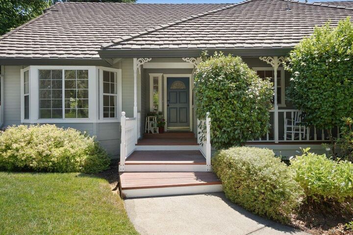 Property Photo: 769 Oak Crest Circle CA 95667