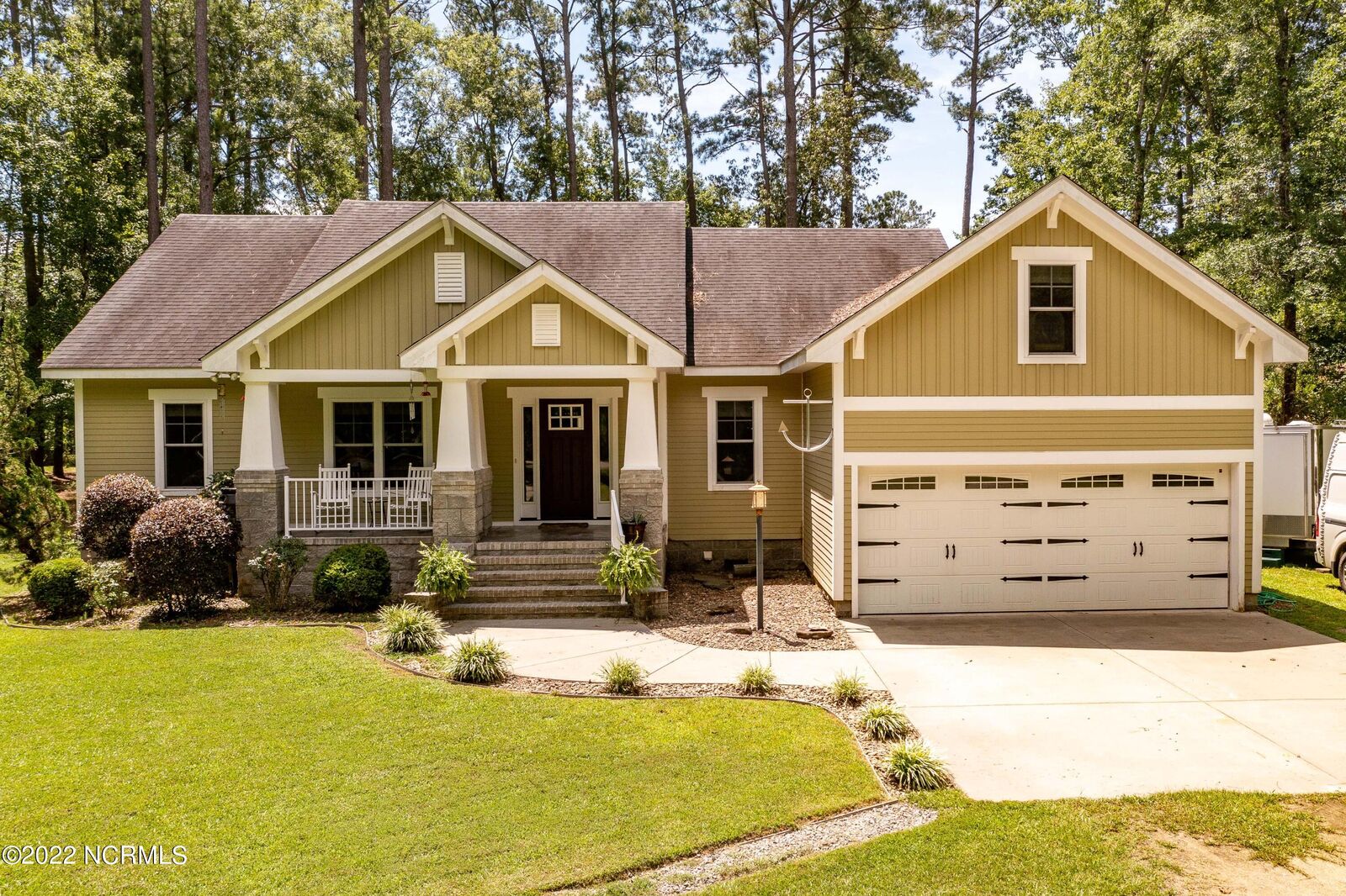 Property Photo:  1406 Seafarer Drive  NC 28571 