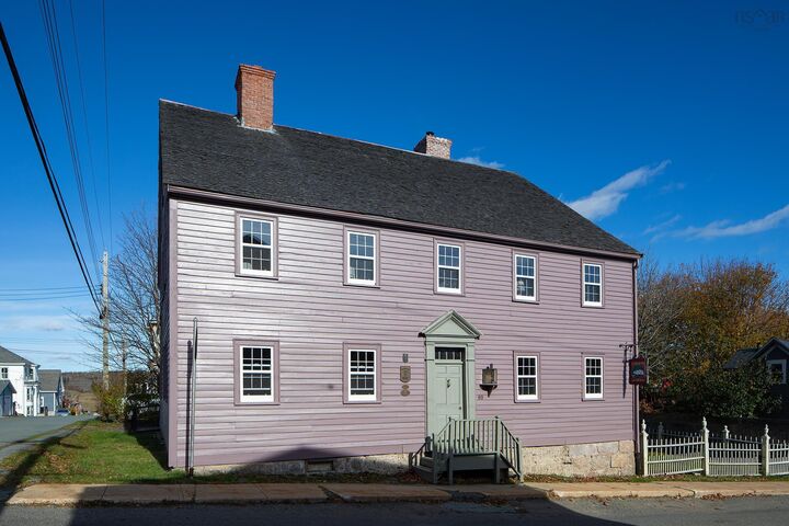 69 Fox Street — photo 1